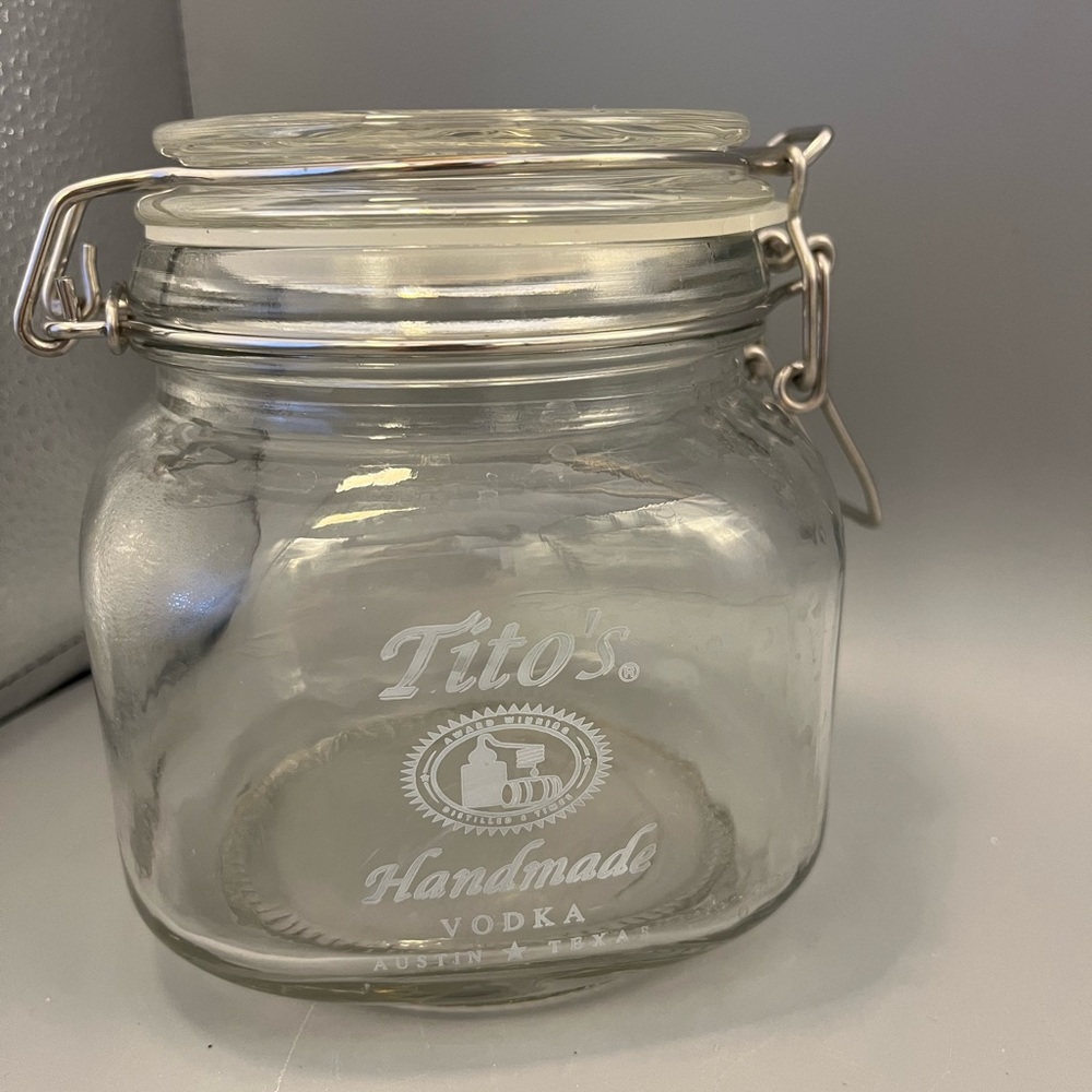 TITO’S Handmade Vodka Mason Jar Style Lock Lid Garnish Canister Glass 5” Tall